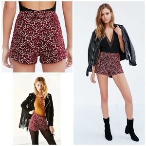 NWT UO Ecote Jacquard Brocade Hadley Pin-up ShortS​​​​​